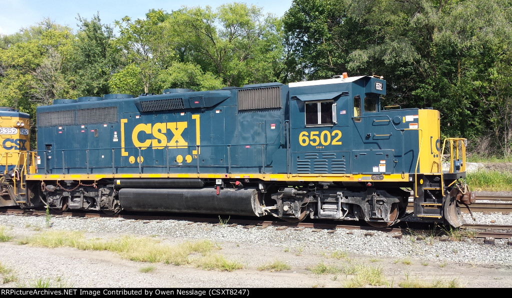 CSX GP40-3